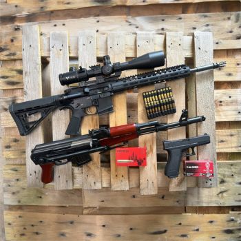 Schießen mit unterschiedlichen Waffen Kal..223 / 9 mm Luger